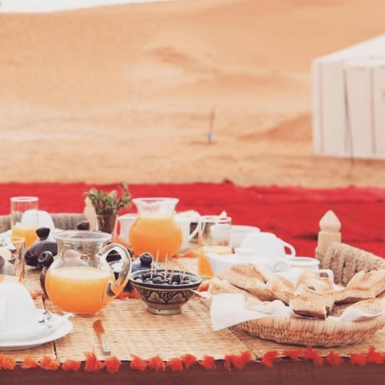 Desert Camp Camel & Sandboarding Мерцуга Екстериор снимка